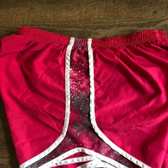 Nike athletic shorts - Picture 2 of 5